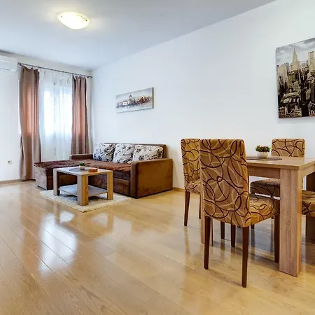 Cattaro Апартаменти